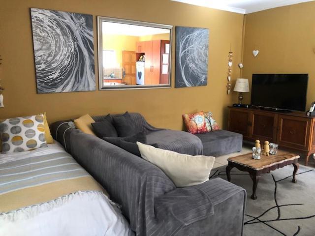 Apartmán 80 On Benade Bloemfontein Exteriér fotografie
