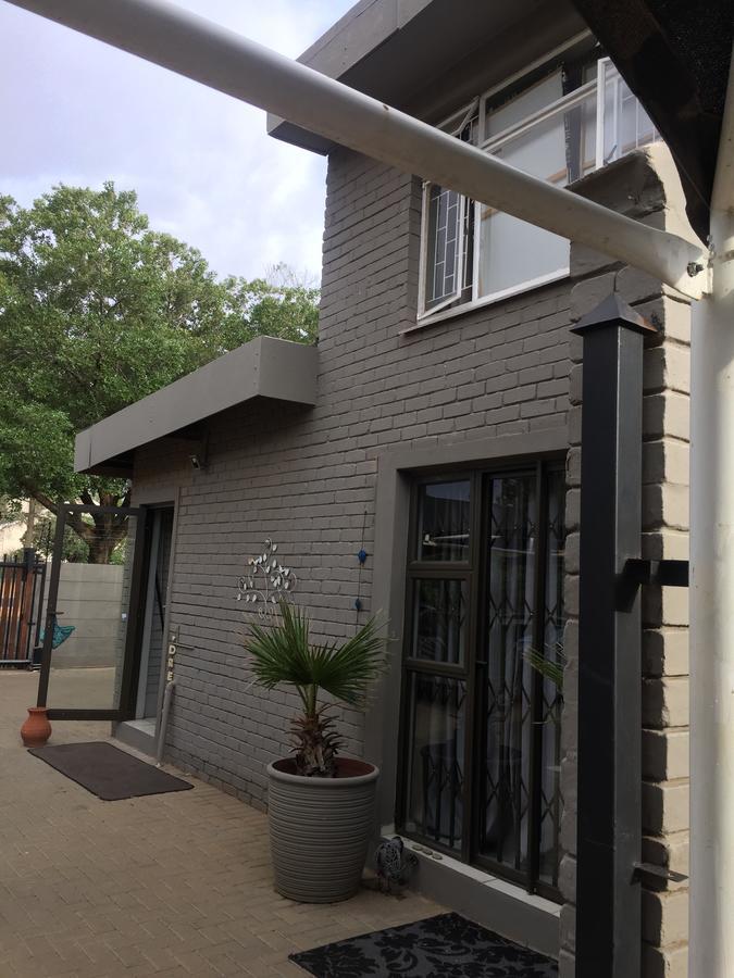 Apartmán 80 On Benade Bloemfontein Exteriér fotografie
